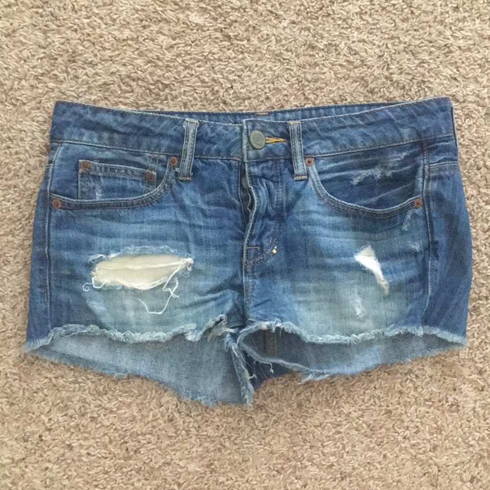 American eagle destroyed Jean shorts cut off frayed hippy boho